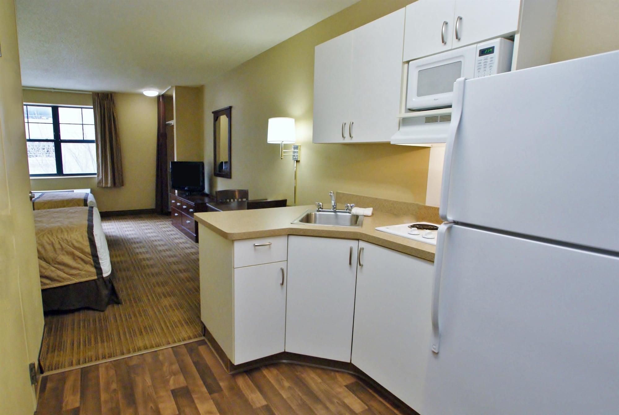 เอ็กซ์เทนด์ สเตย์ อเมริกา บัลติมอร์ ทิโมเนียม Hotel ภายนอก รูปภาพ
