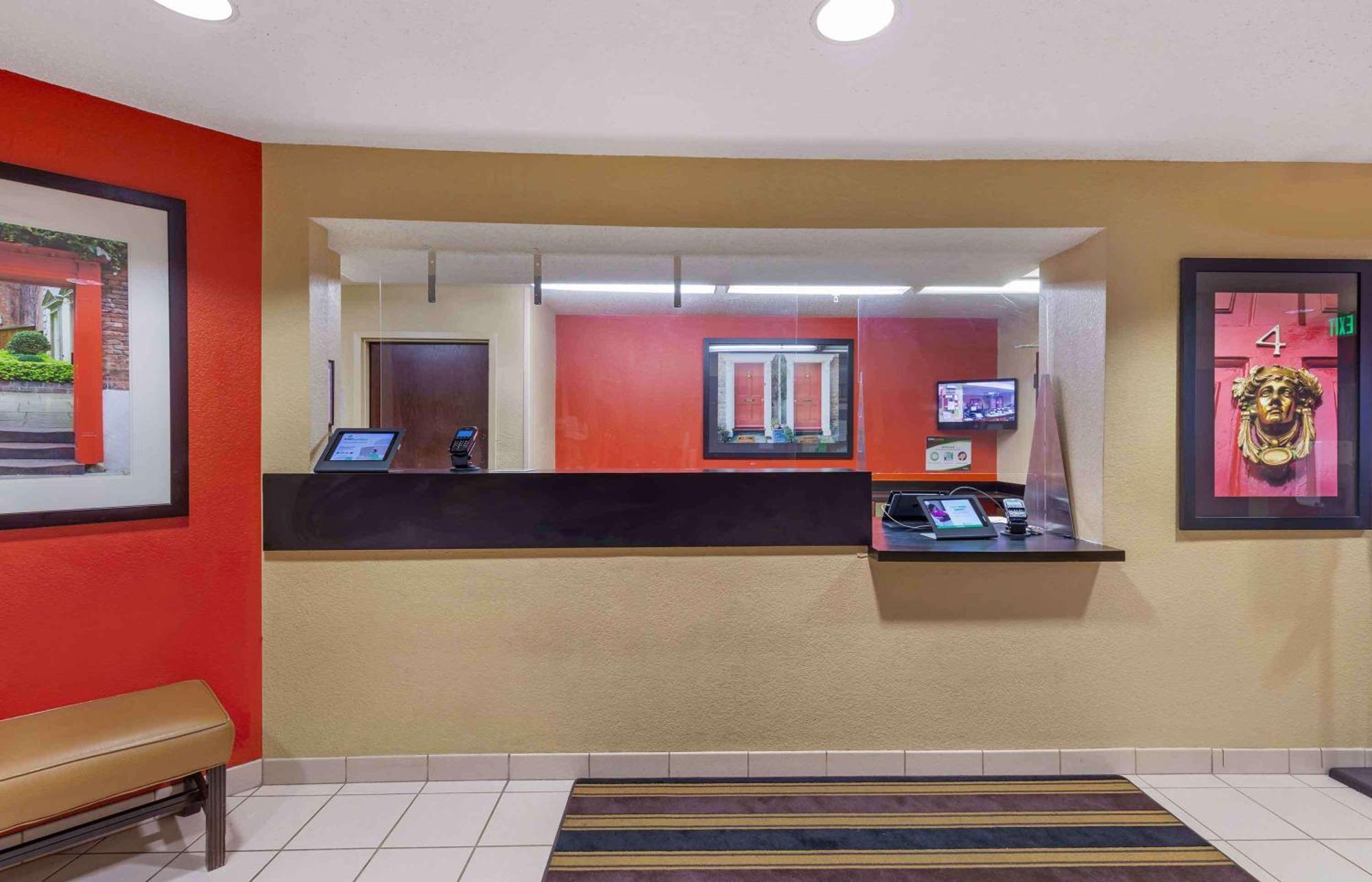 เอ็กซ์เทนด์ สเตย์ อเมริกา บัลติมอร์ ทิโมเนียม Hotel ภายนอก รูปภาพ