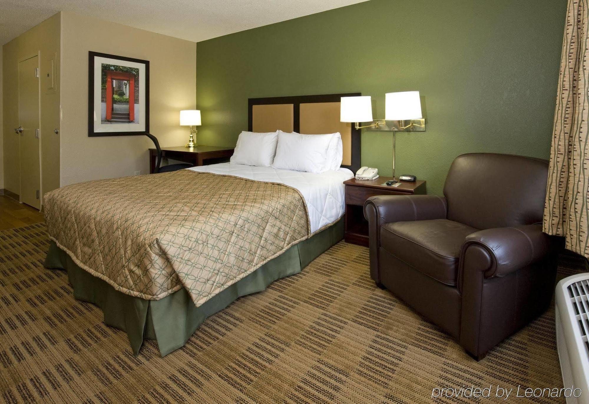 เอ็กซ์เทนด์ สเตย์ อเมริกา บัลติมอร์ ทิโมเนียม Hotel ภายนอก รูปภาพ