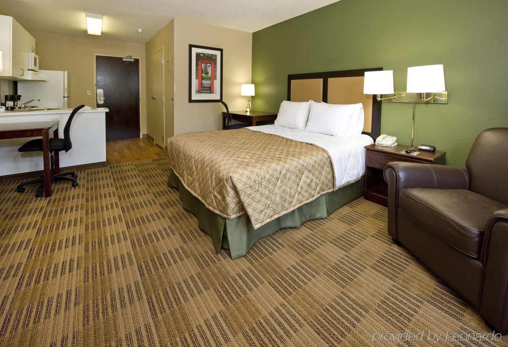 เอ็กซ์เทนด์ สเตย์ อเมริกา บัลติมอร์ ทิโมเนียม Hotel ภายนอก รูปภาพ